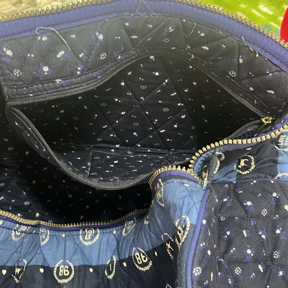 Victoria’s Secret travel bag - Picture 8 of 8